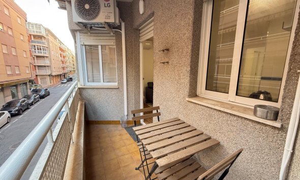 Resale - Apartment - Torrevieja - Habaneras