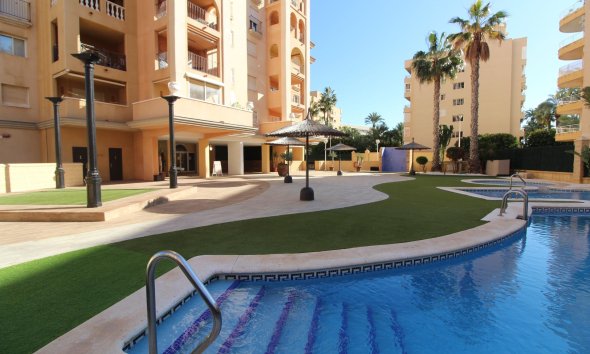 Resale - Apartment - Torrevieja - Aldea del mar