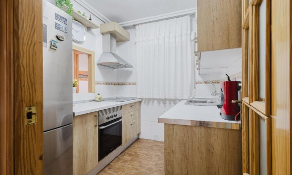 Resale - Apartment - Torrevieja - Playa del Acequión