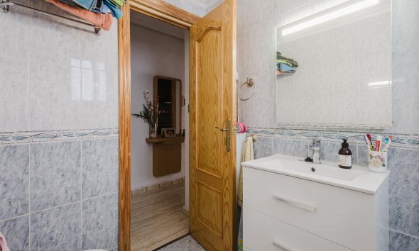 Resale - Apartment - Torrevieja - Playa del Acequión