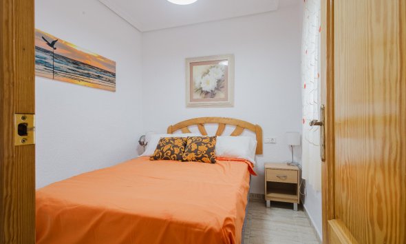 Resale - Apartment - Torrevieja - Playa del Acequión