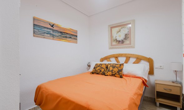 Resale - Apartment - Torrevieja - Playa del Acequión