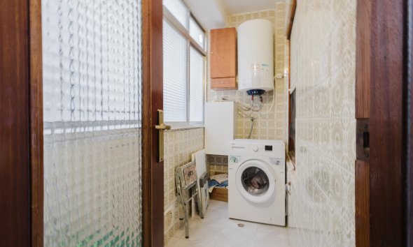 Resale - Apartment - Torrevieja - Playa del Acequión