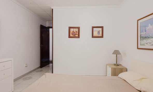 Resale - Apartment - Torrevieja - Playa del Acequión