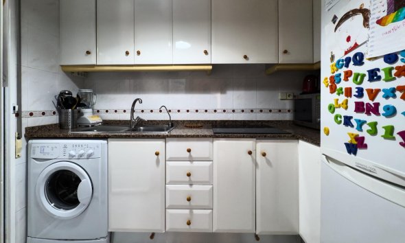 Resale - Apartment - Torrevieja - La Mata pueblo