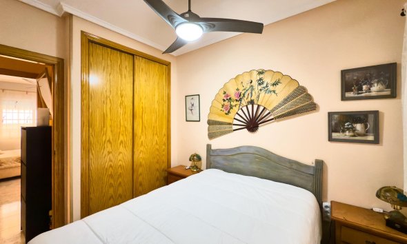 Resale - Apartment - Torrevieja - La Mata pueblo