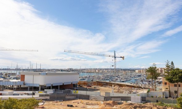 Resale - Apartment - Torrevieja - Paseo maritimo