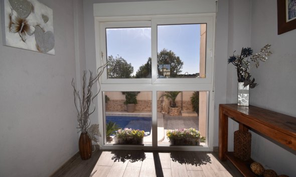 Resale - Villa - Orihuela Costa - Playa Flamenca