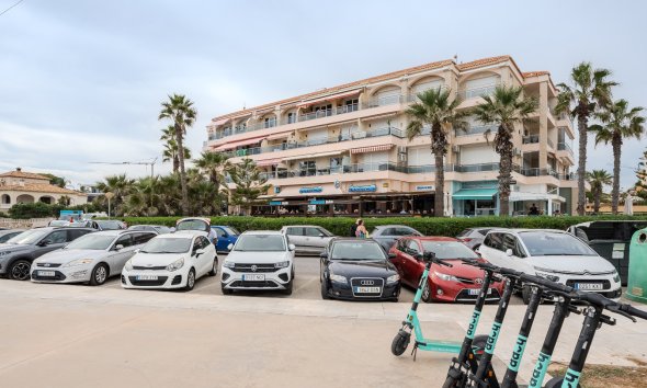 Resale - Apartment - Orihuela Costa - Playa Flamenca