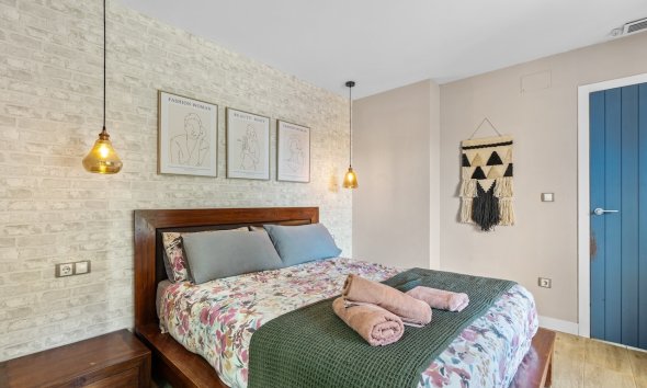 Resale - Villa - Santa Pola - El Poble Llevanti