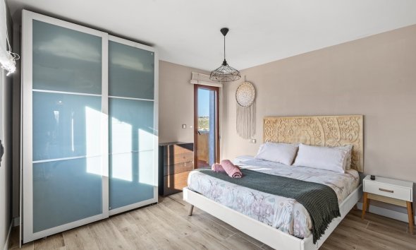Resale - Villa - Santa Pola - El Poble Llevanti