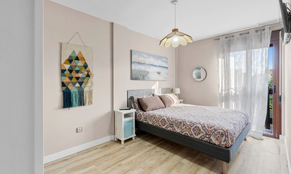 Resale - Villa - Santa Pola - El Poble Llevanti