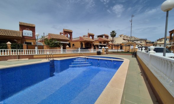 Resale - Villa - Torrevieja - Costa Blanca