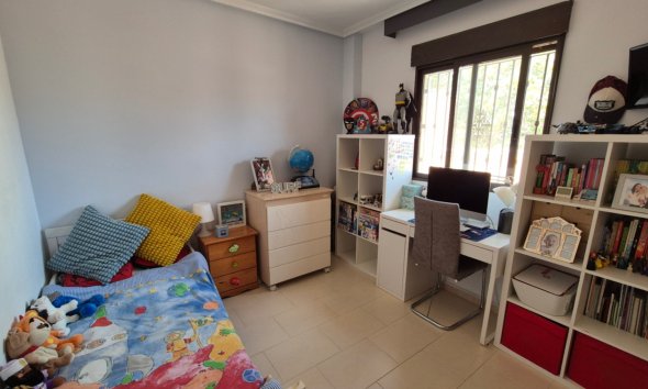 Resale - Villa - Torrevieja - Costa Blanca