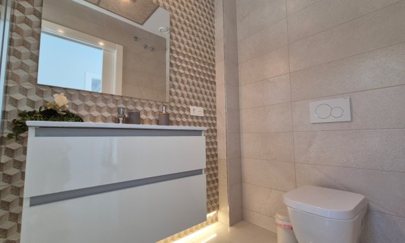 Resale - Villa - Torrevieja - Costa Blanca