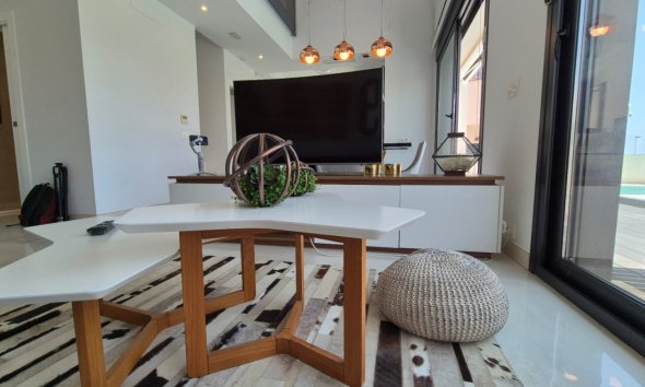 Resale - Villa - Torrevieja - Costa Blanca