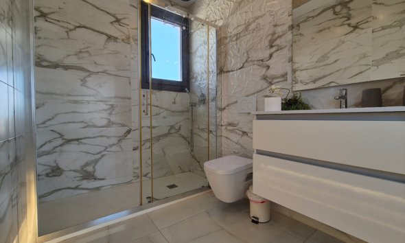 Resale - Villa - Torrevieja - Costa Blanca