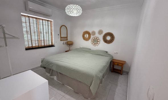 Resale - Villa - Torrevieja - Costa Blanca