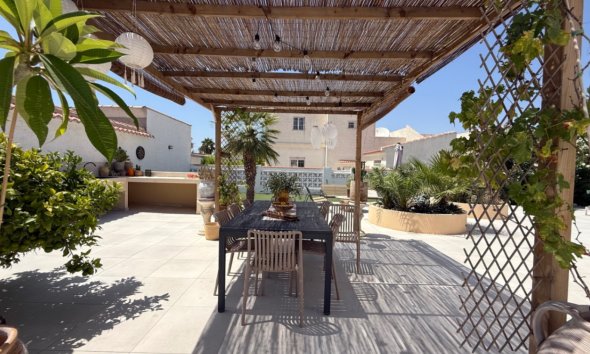 Resale - Villa - Torrevieja - Costa Blanca