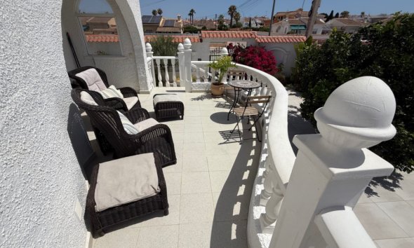 Resale - Villa - Torrevieja - Costa Blanca