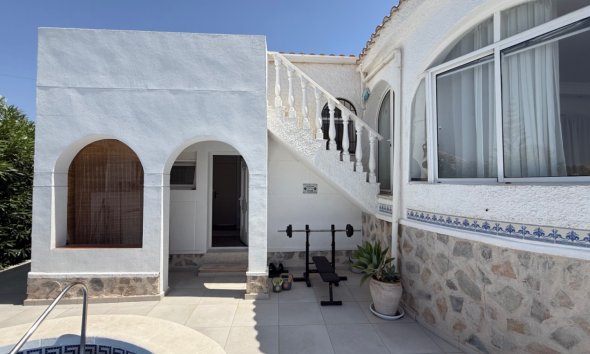 Resale - Villa - Torrevieja - Costa Blanca
