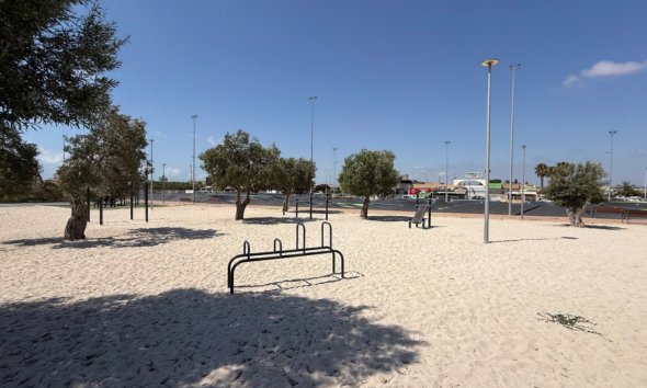 Resale - Villa - Torrevieja - Costa Blanca