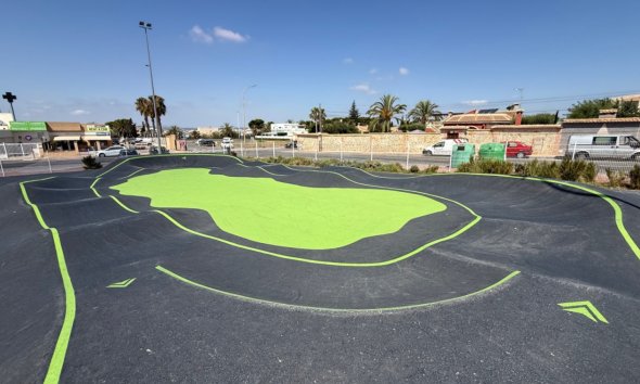 Resale - Villa - Torrevieja - Costa Blanca