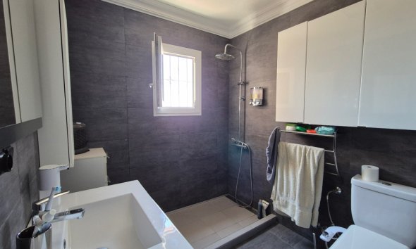 Resale - Terraced house / Townhouse - Torrevieja - Costa Blanca