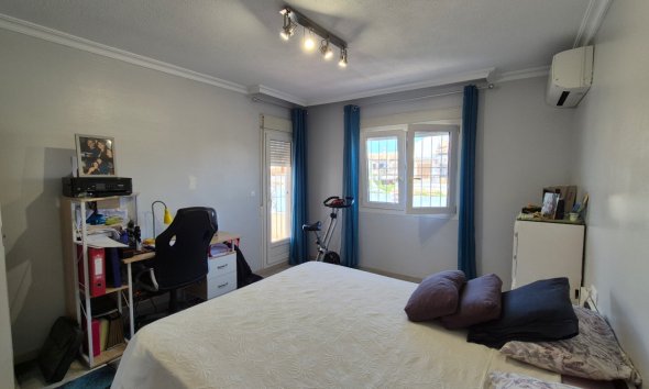 Resale - Terraced house / Townhouse - Torrevieja - Costa Blanca