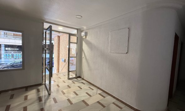 Resale - Apartment - Torrevieja - Costa Blanca