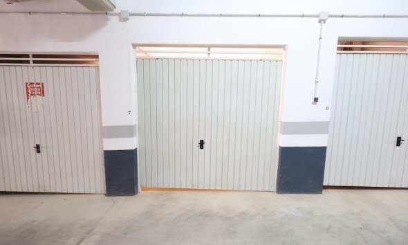 Resale - Apartment - Orihuela Costa - Campoamor