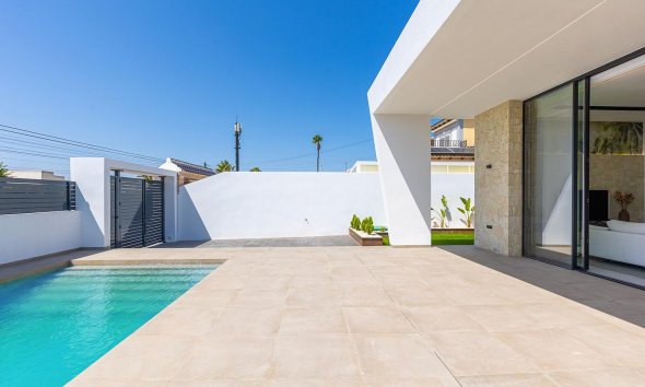 Resale - Villa - Torrevieja - Los Balcones - Los Altos del Edén