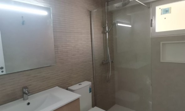 Resale - Apartment - Torrevieja - La Mata