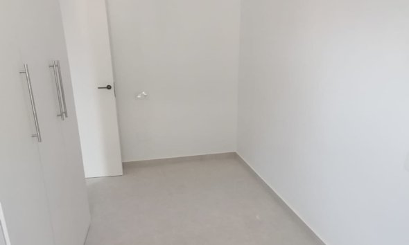 Resale - Apartment - Torrevieja - La Mata