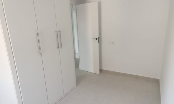 Resale - Apartment - Torrevieja - La Mata