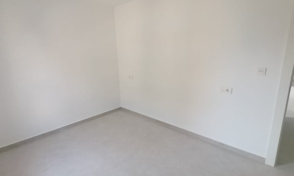 Resale - Apartment - Torrevieja - La Mata