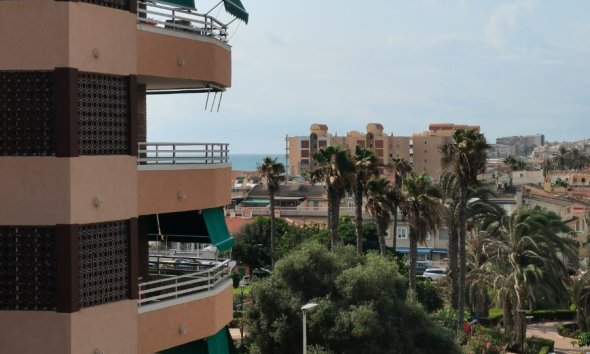 Resale - Apartment - Torrevieja - La Mata