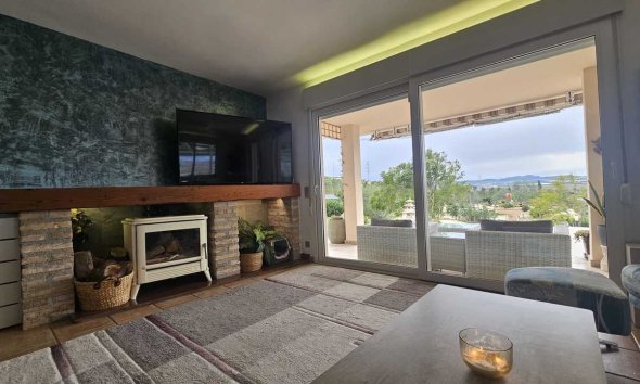 Resale - Villa - Torremendo