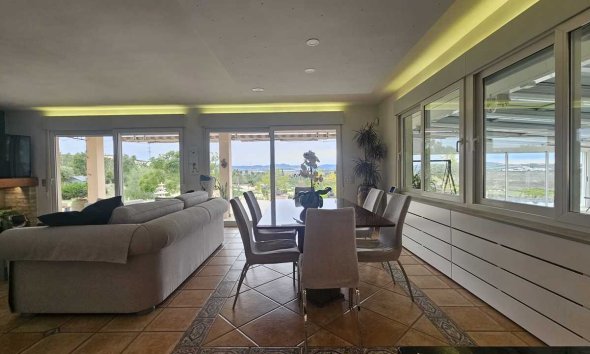 Resale - Villa - Torremendo