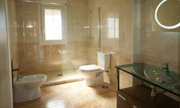 Resale - Villa - Orihuela Costa - MUY CERCA DE LA PLAYA