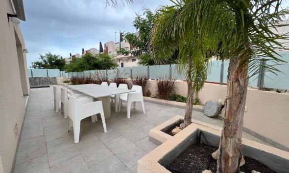 Resale - Villa - Orihuela Costa - Costa Blanca