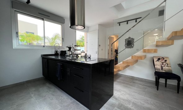 Resale - Villa - Orihuela Costa - Costa Blanca