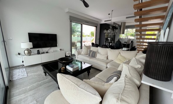 Resale - Villa - Orihuela Costa - Costa Blanca