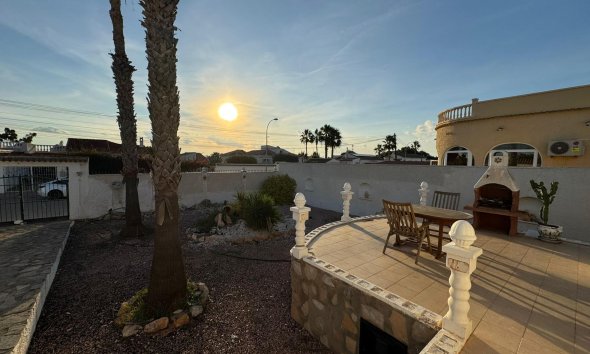 Rynek Wtórny - Willa - Torrevieja - San luis