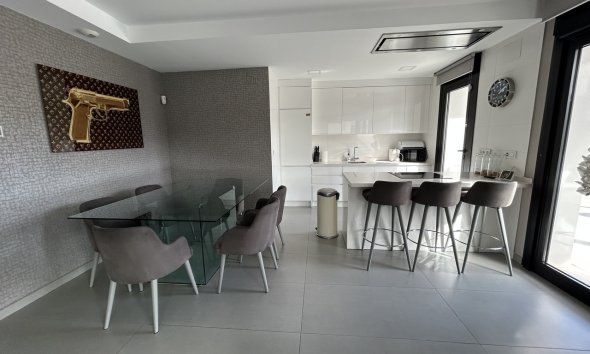 Resale - Villa - Torrevieja - Los Balcones