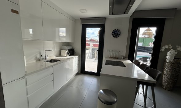 Resale - Villa - Torrevieja - Los Balcones