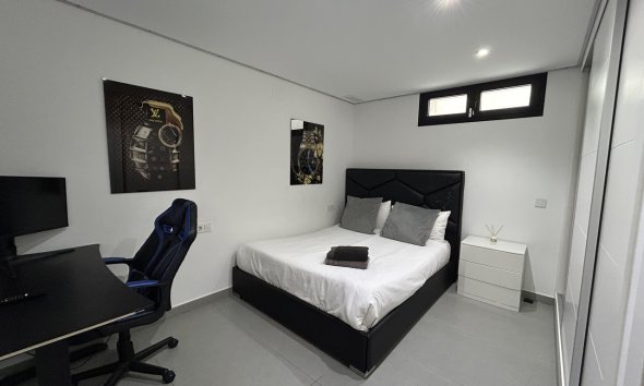 Resale - Villa - Torrevieja - Los Balcones