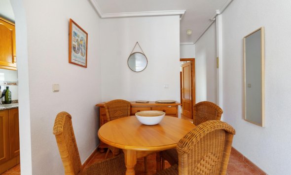 Resale - Apartment - Torrevieja - Centro