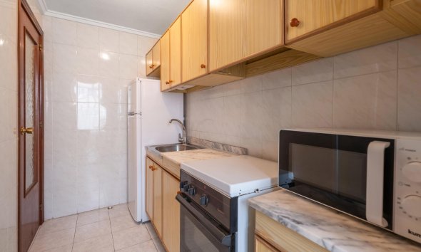 Resale - Apartment - Torrevieja - Centro