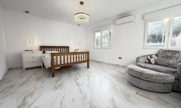 Resale - Villa - Orihuela Costa - Villamartin